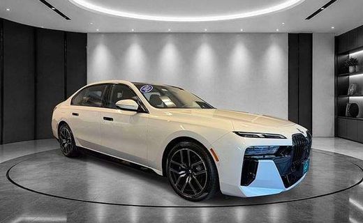 2025 BMW I7 EDRIVE50