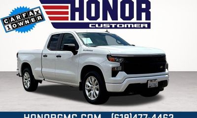 2023 Chevrolet Silverado Custom