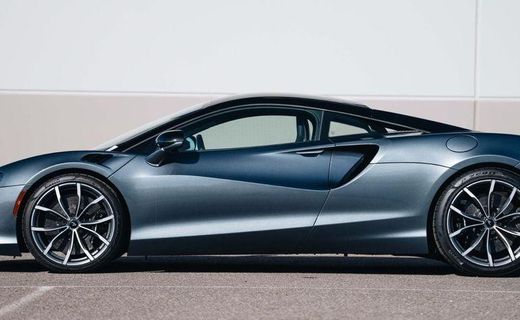 2023 McLaren Artura