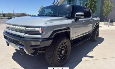 2025 GMC Hummer EV Pickup 3X