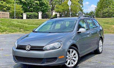2012 Volkswagen Jetta Sportwagen S
