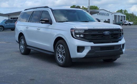2026 Ford Expedition MAX Active