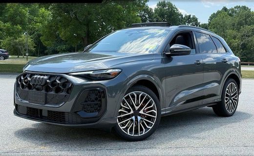 2026 Audi SQ5 Quattro Premium Plus