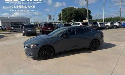 2024 Mazda MAZDA3 Preferred Package