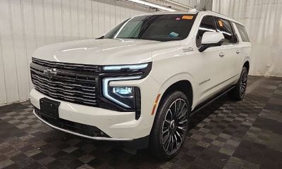 2025 Chevrolet Suburban High Country