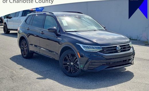 2022 Volkswagen Tiguan SE Black