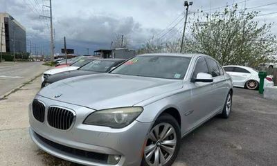 2012 BMW 740I
