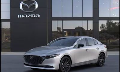 2026 Mazda MAZDA3 Premium Plus