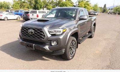 2022 Toyota Tacoma SR5