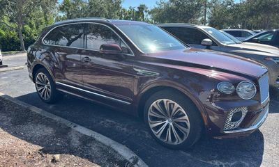 2022 Bentley Bentayga V8
