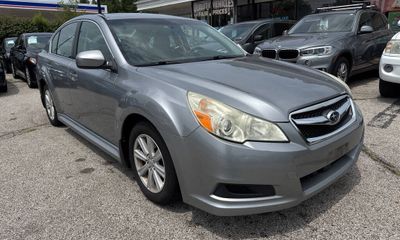 2011 Subaru Legacy Premium M R
