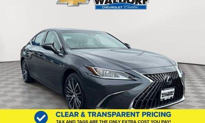 2025 Lexus ES 300H Premium