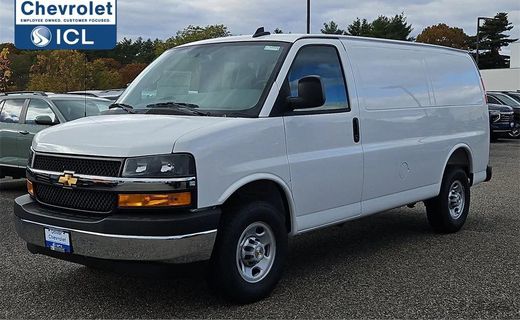 2025 Chevrolet Express 2500