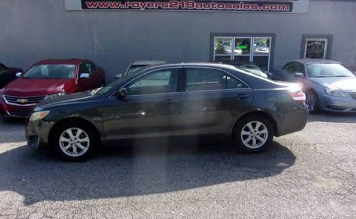 2010 Toyota Camry LE