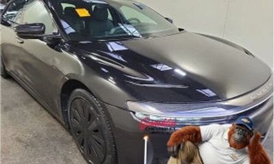 2025 Lucid AIR Pure