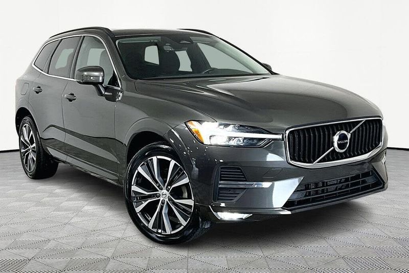 2022 Volvo XC60 — a typically priced live listing