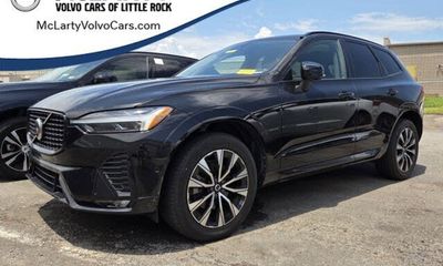 2024 Volvo XC60 Plus Dark