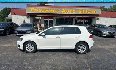 2016 Volkswagen Golf Base S SE