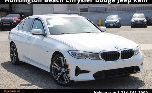 2022 BMW 330e Hybrid