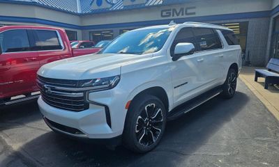2022 Chevrolet Suburban LT