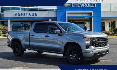 2023 Chevrolet Silverado Custom