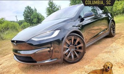 2022 Tesla Model X Plaid