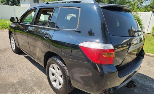2010 Toyota Highlander Base