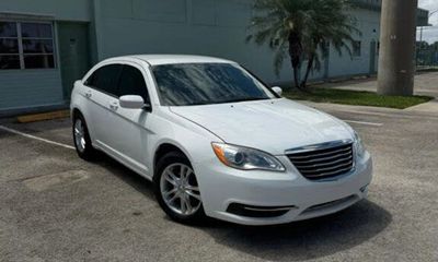 2014 Chrysler 200 LX