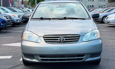 2004 Toyota Corolla LE