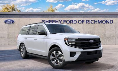 2027 Ford Expedition Active