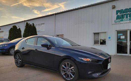 2022 Mazda MAZDA3 Preferred Package