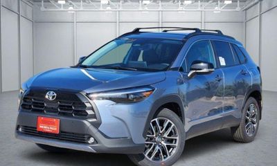 2026 Toyota Corolla Cross XLE