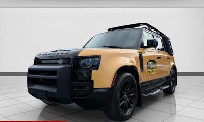 2022 Land Rover Defender 110 X Dynamic