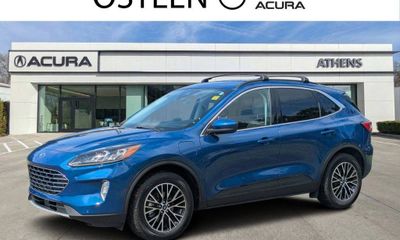 2022 Ford Escape Titanium Phev