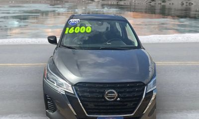2021 Nissan Kicks S