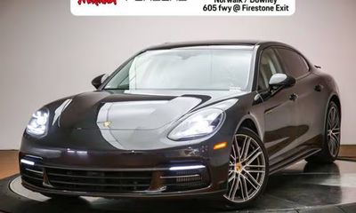 2018 Porsche Panamera 4 E Hybrid