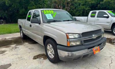 2004 Chevrolet Silverado Work Truck