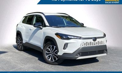 2026 Toyota Corolla Cross S SE XSE