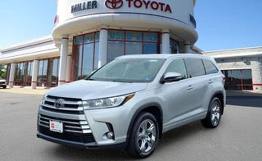 2020 Toyota Highlander LE