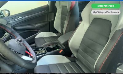 2023 Volkswagen Golf GTI SE