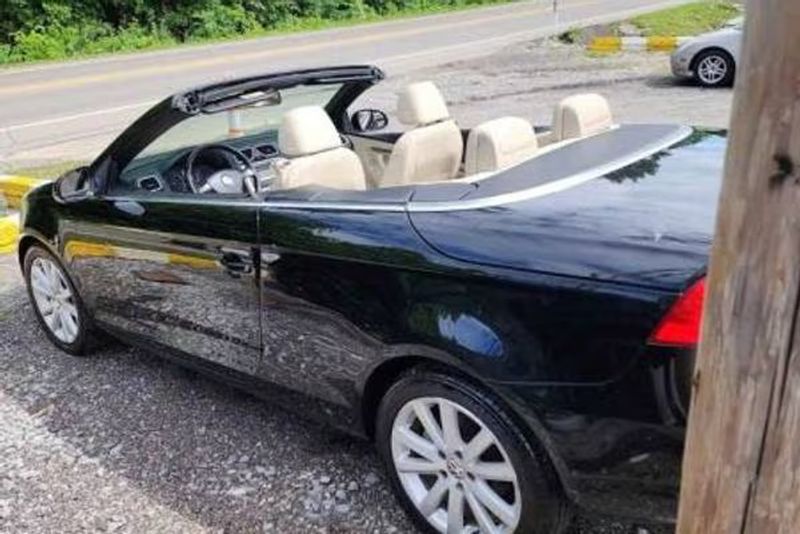 2007 Volkswagen EOS — a typically priced live listing