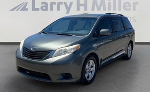 2013 Toyota Sienna LE