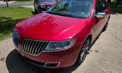 2012 Lincoln MKZ