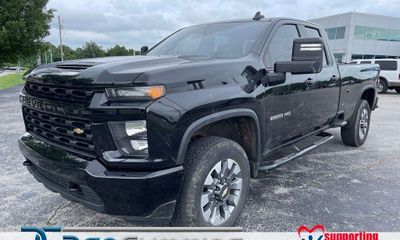 2022 Chevrolet Silverado HD Custom