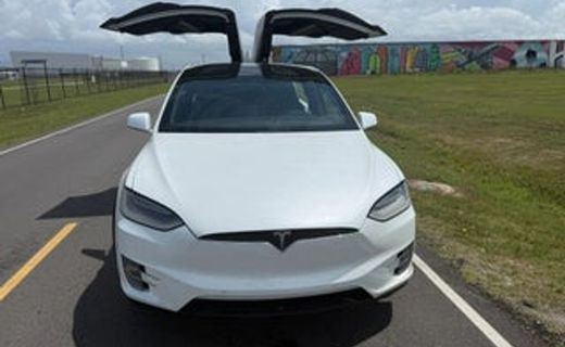 2020 Tesla Model X Long Range