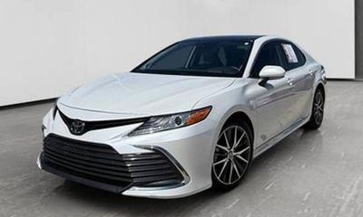 2023 Toyota Camry XLE