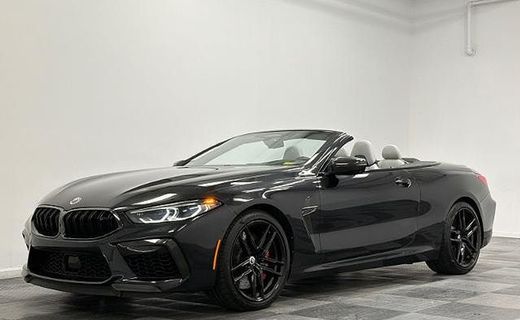 2023 BMW M8