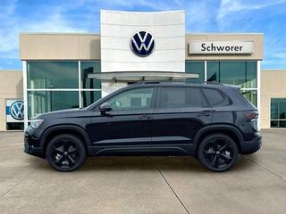 2026 Volkswagen Taos 4MOTION SE Black