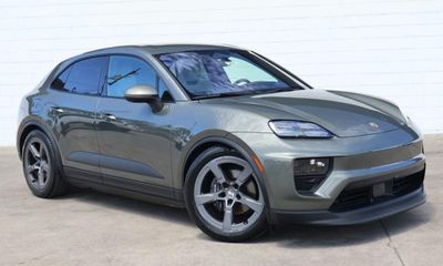 2024 Porsche Macan 4 Electric