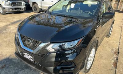 2021 Nissan Rogue Sport SV